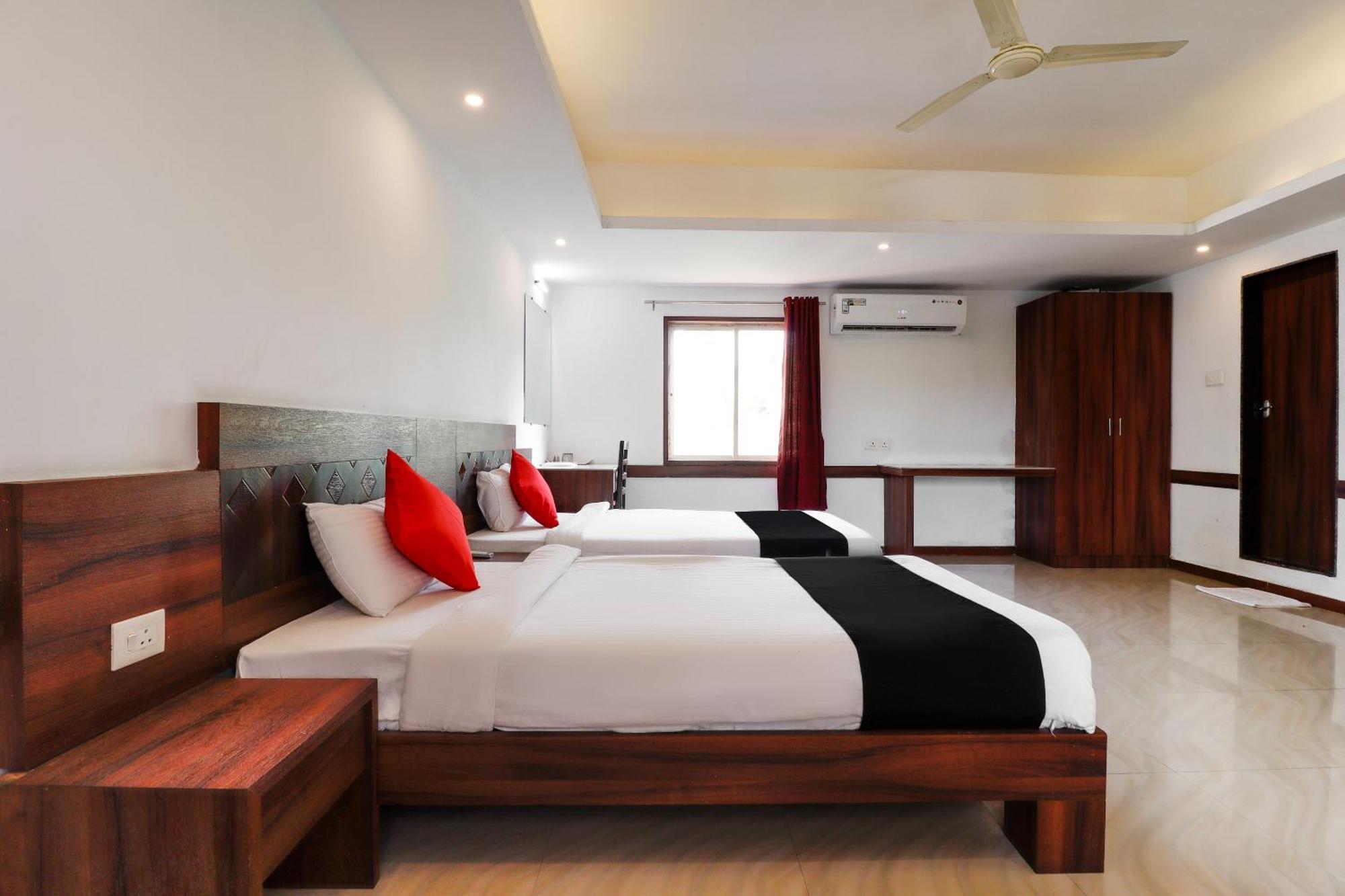 Hotel Capital O Sai Arya Residency Mangalore Esterno foto
