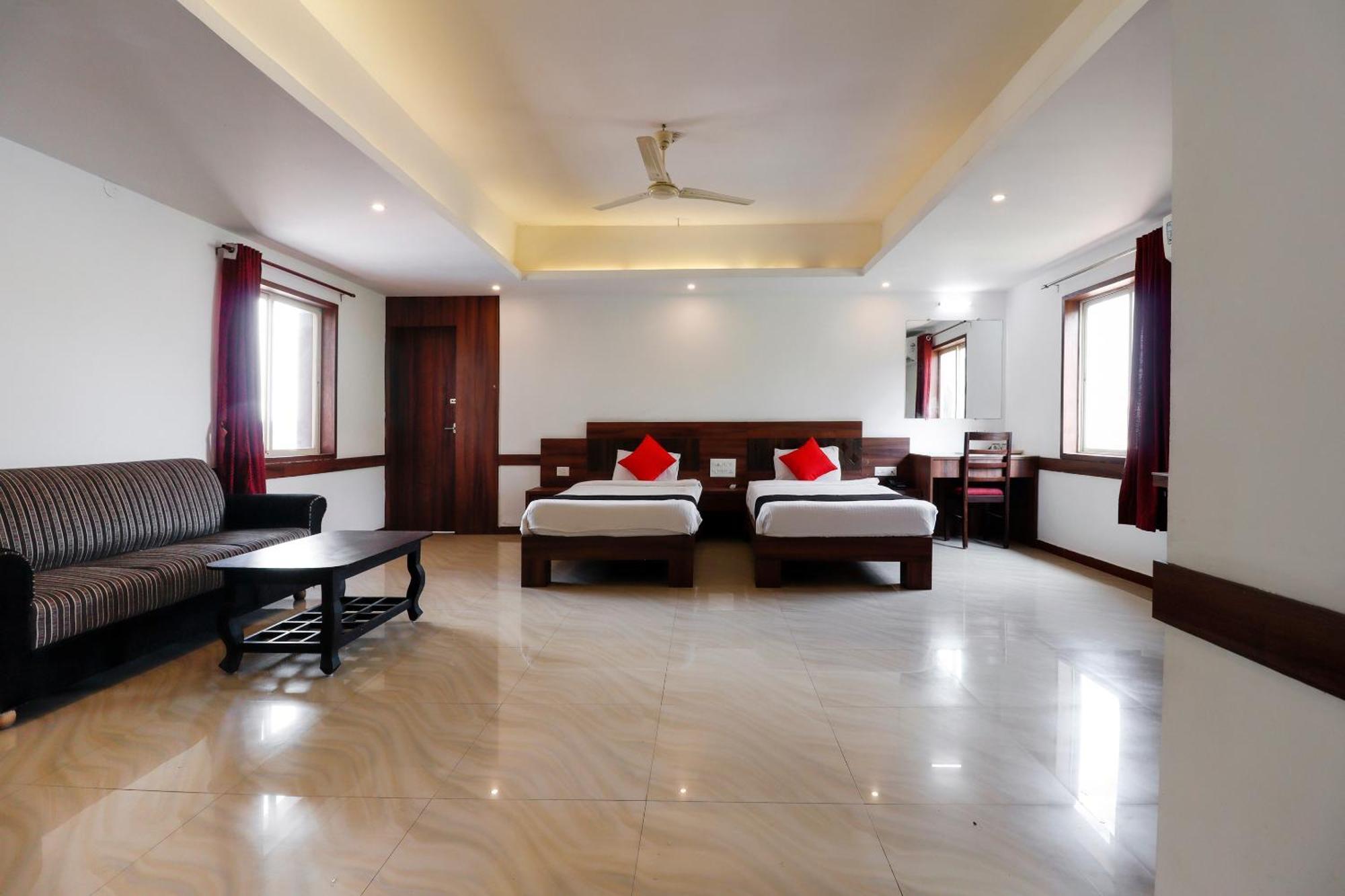 Hotel Capital O Sai Arya Residency Mangalore Esterno foto