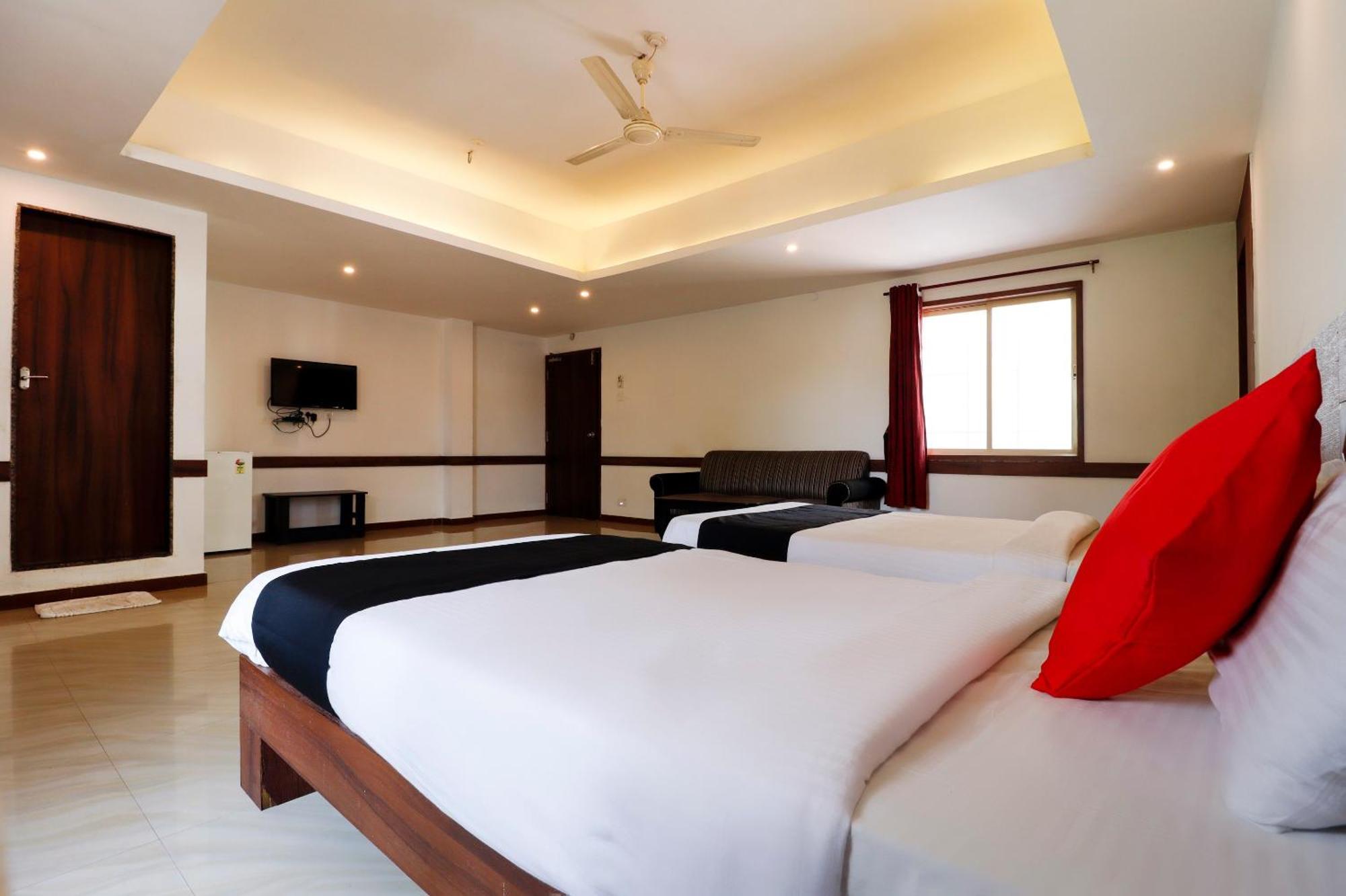Hotel Capital O Sai Arya Residency Mangalore Esterno foto