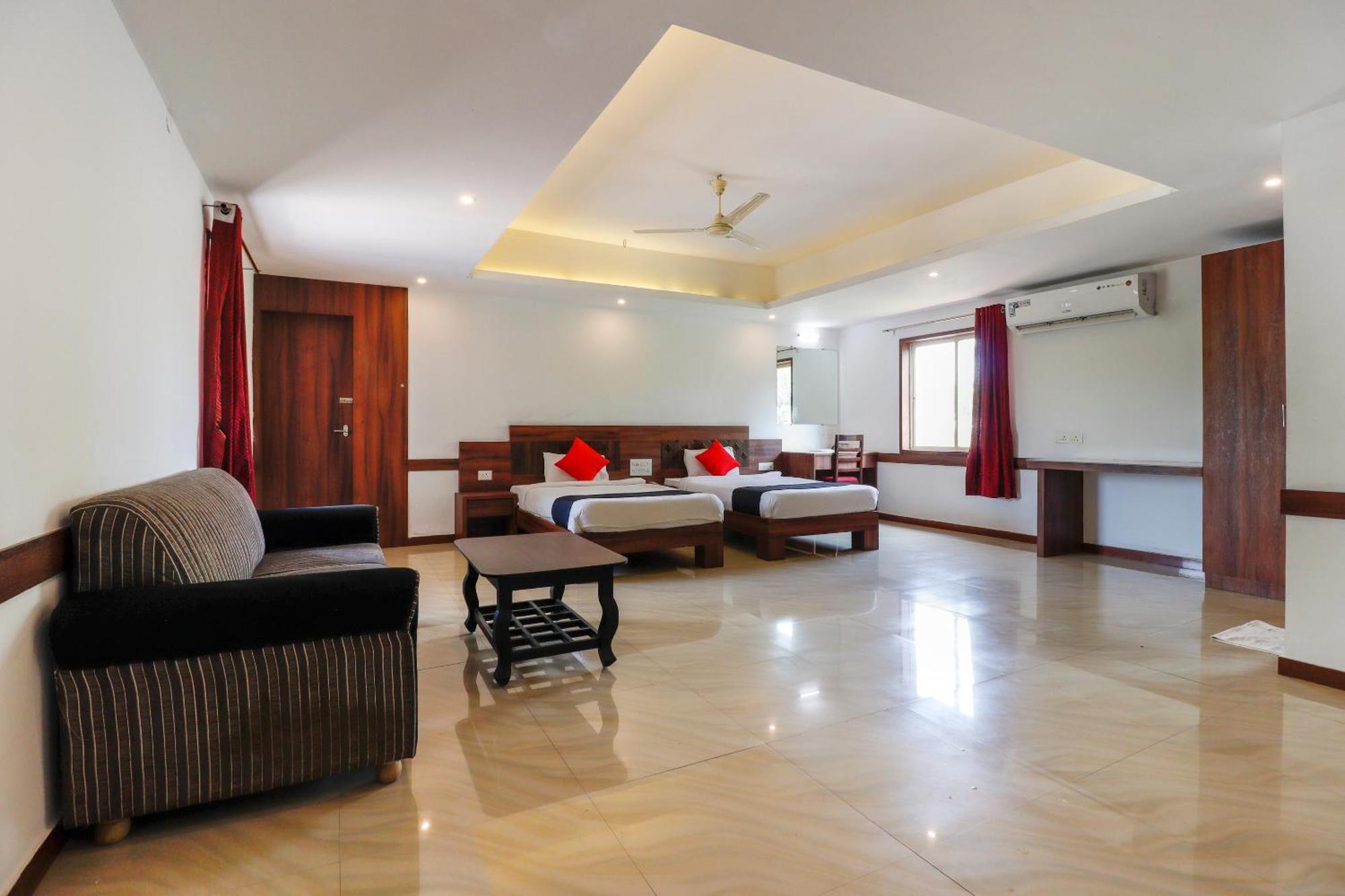 Hotel Capital O Sai Arya Residency Mangalore Esterno foto
