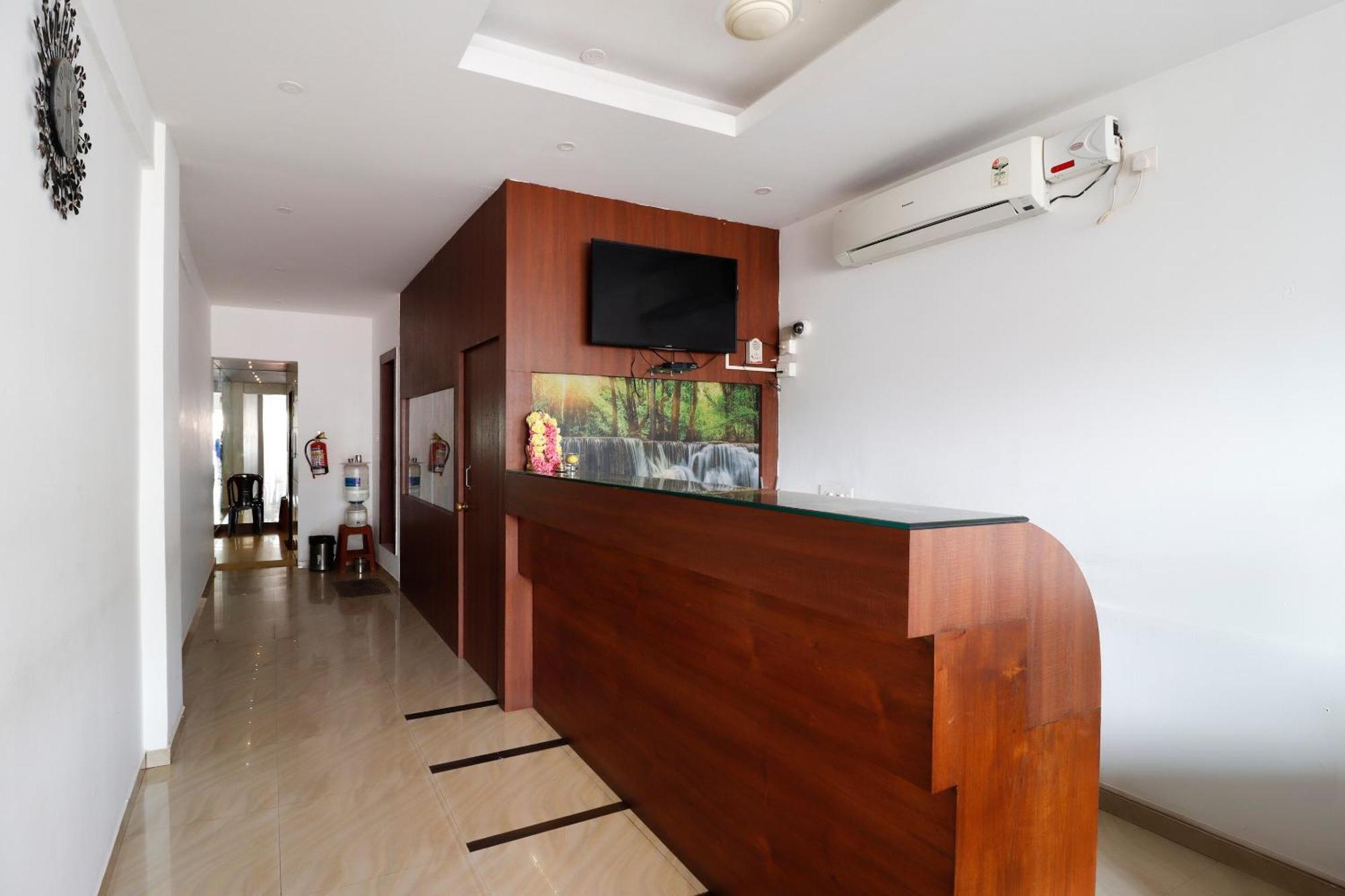 Hotel Capital O Sai Arya Residency Mangalore Esterno foto
