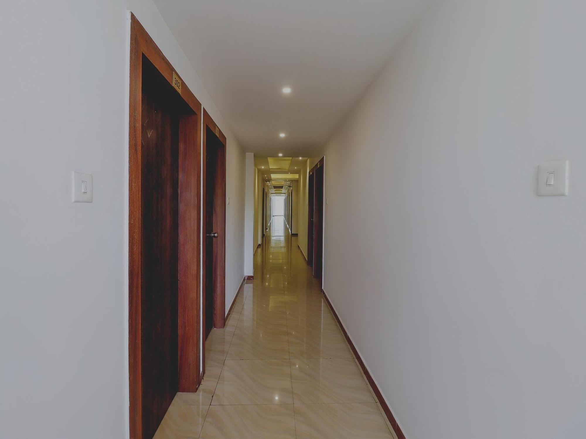Hotel Capital O Sai Arya Residency Mangalore Esterno foto