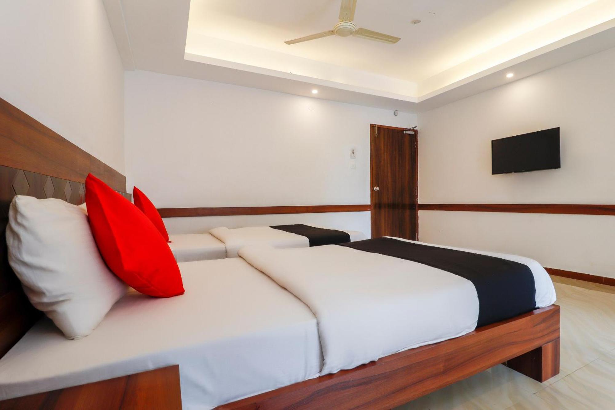 Hotel Capital O Sai Arya Residency Mangalore Esterno foto