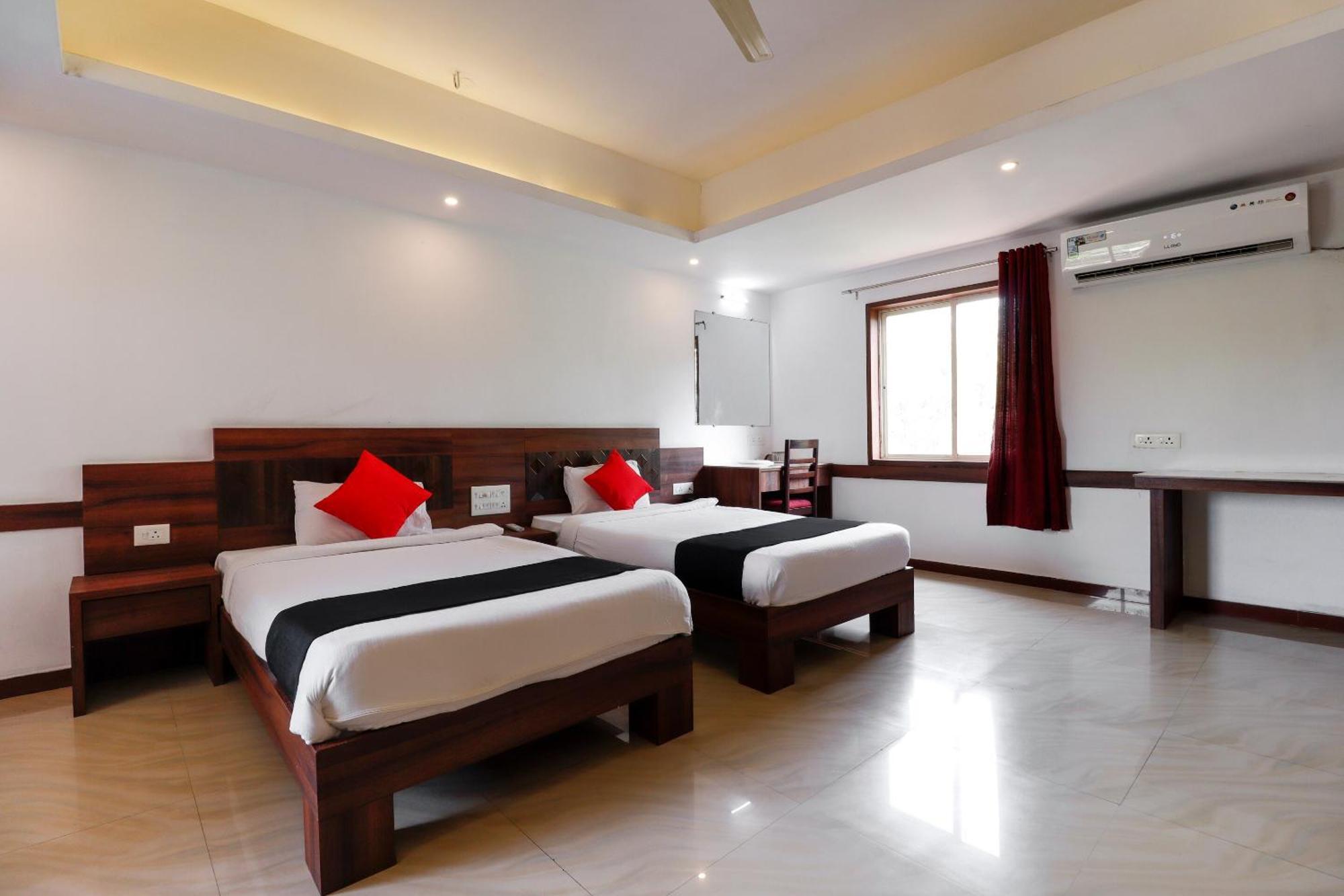 Hotel Capital O Sai Arya Residency Mangalore Esterno foto